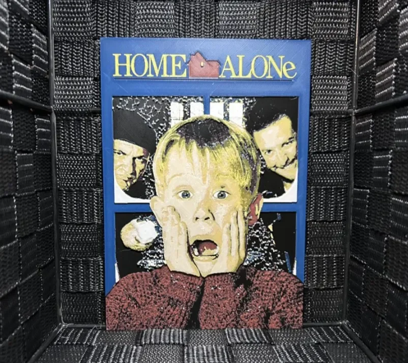 Hueforge Movie Poster - Home ALONe - by JoDau HueForge model: Hueforge Movie Poster - Home ALONe - by JoDau