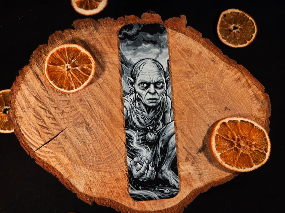 Gollum Lord of the Rings bookmark by EternalDesigns3D HueForge model: Gollum Lord of the Rings bookmark by EternalDesigns3D