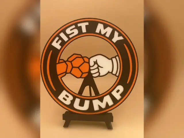 Project Hail Mary Fist Bump HueForge Print