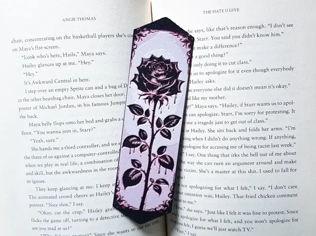 HueForge model: Bookmark, Gothic Rose by Dame Jo
