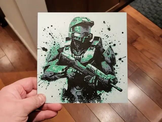 HueForge model: Graffiti Master Chief Hueforge by 3Ree Printing