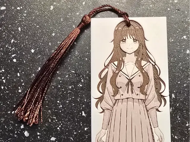 HueForge model: Bloom Kaoruko bookmark by 3D-Mentiel
