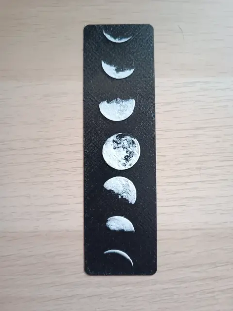 HueForge model: Moons Bookmark by Atrus Design