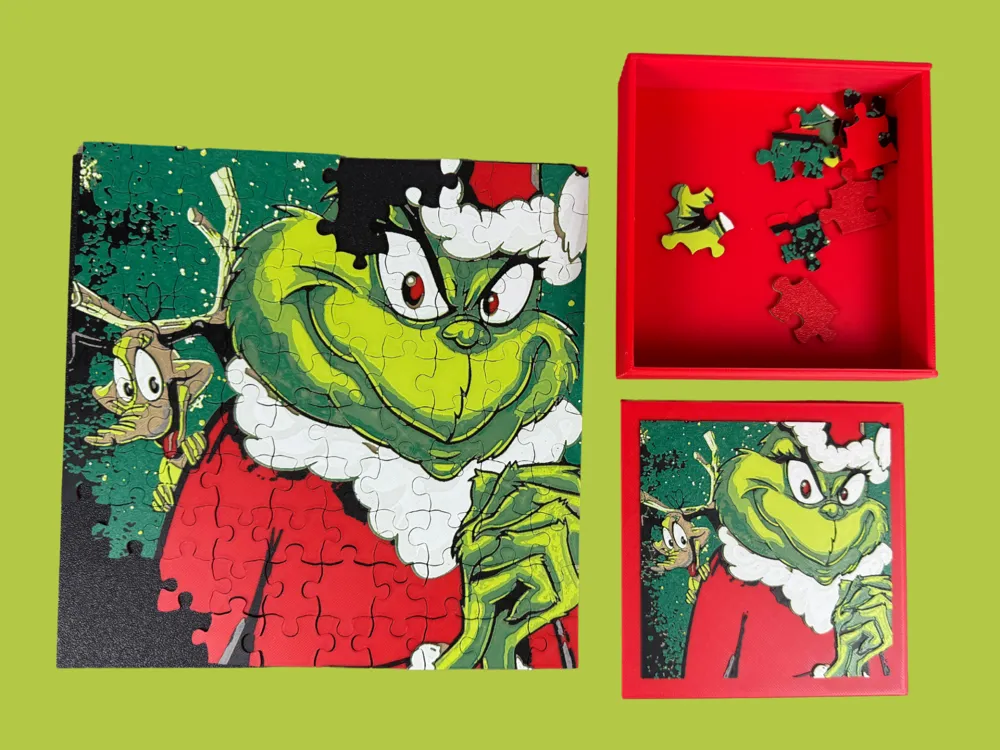 The Grinch and Max - Puzzle & Box Lid by Canadian Gamer HueForge model: The Grinch and Max - Puzzle & Box Lid by Canadian Gamer