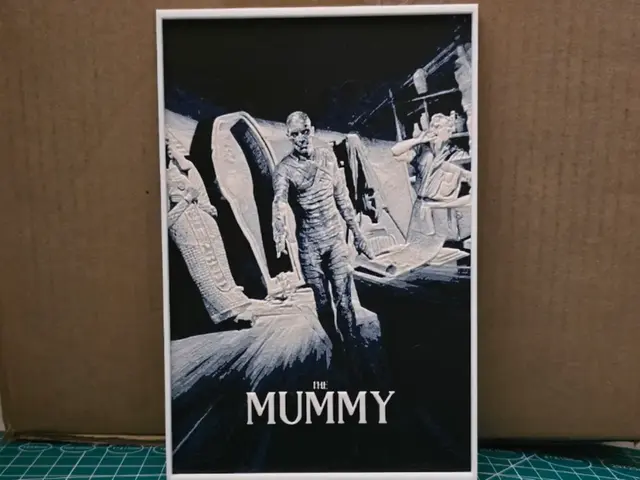 HueForge model: The Mummy (1932) Movie Poster - Hueforge Art by Lumpy3D