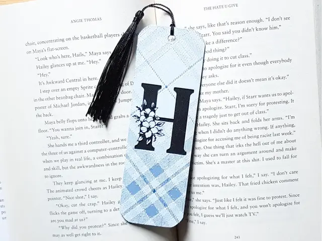 HueForge model: Monogram H Bookmark. hueforge by Dame Jo