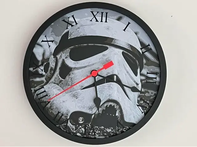HueForge model: Customizable Clock - Storm Trooper Helmet by 3djd