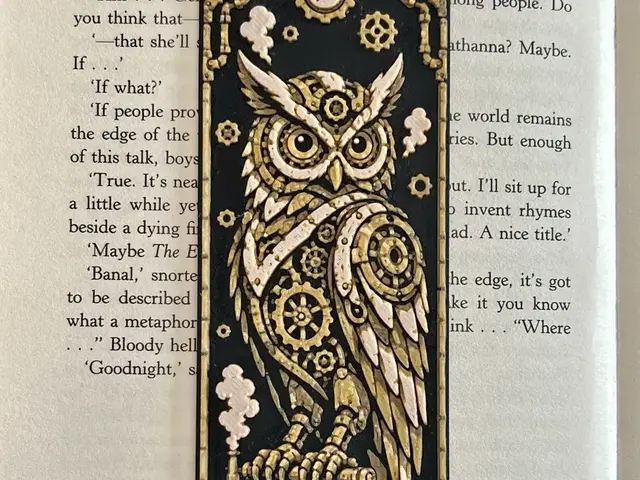 HueForge model: Clockwork Owl Bookmark by HexarHaus