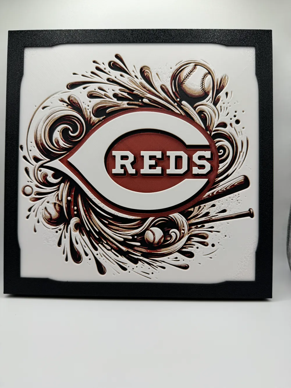 Cincinnati Reds - MLB Hueforge by Canadian Gamer HueForge model: Cincinnati Reds - MLB Hueforge by Canadian Gamer
