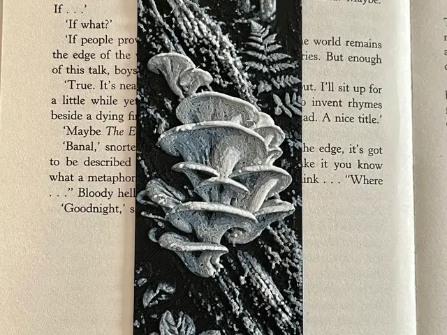HueForge model: Oyster Mushroom Bookmark by HexarHaus