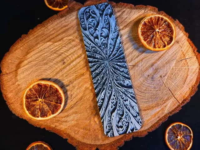 HueForge model: ornament 3 bookmark by EternalDesigns3D