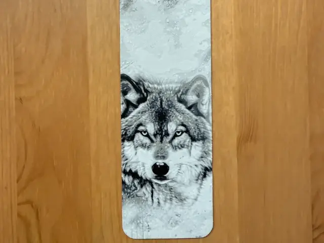 HueForge model: Gorgeous Wolf Bookmark by Morganja