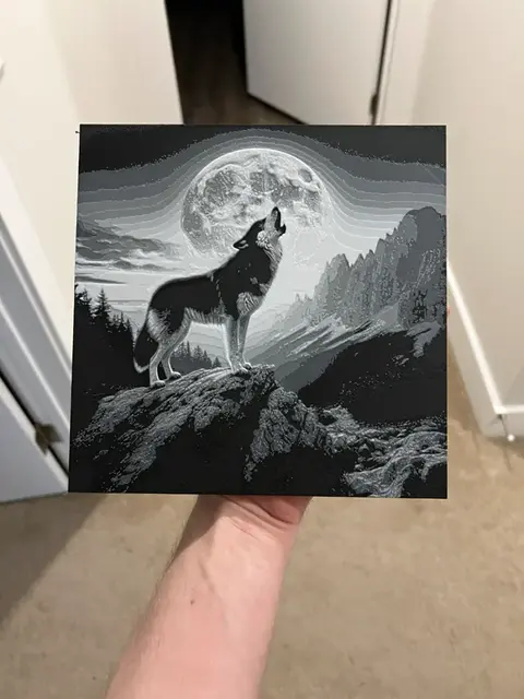 HueForge model: Howling Wolf Art Hueforge by RP47 Designs