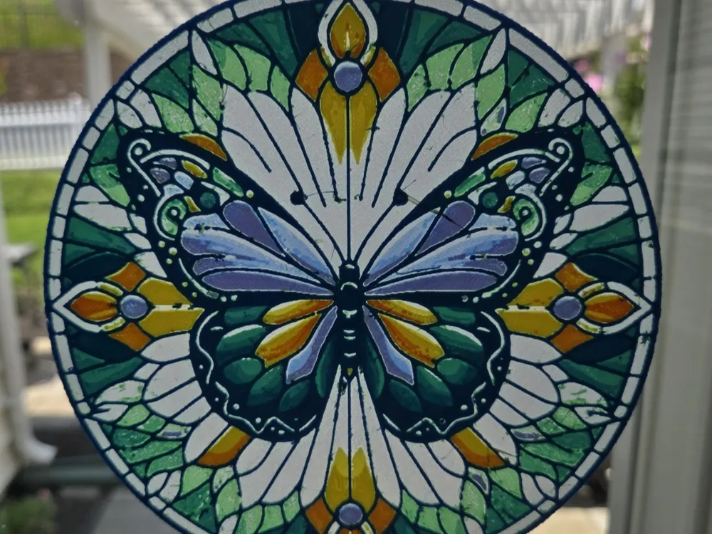 Butterfly 2, One-piece Color Dropped by tlavedas HueForge model: Butterfly 2, One-piece Color Dropped by tlavedas
