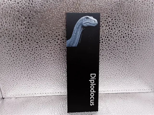 HueForge model: Diplodocus Bookmark hueforge by Borishotch Industries