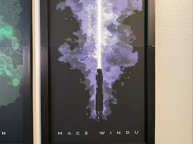 HueForge model: Mace Windu Light Saber 2-piece Hueforge by Hey Ben
