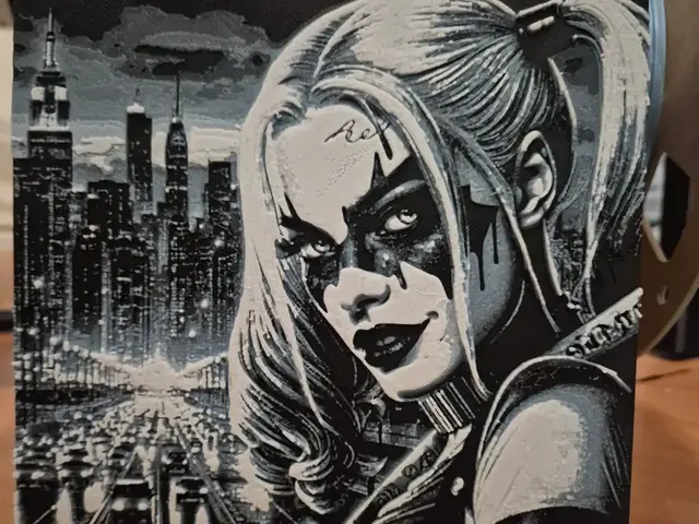 HueForge model: harley quinn city life hueforge by Buntsta