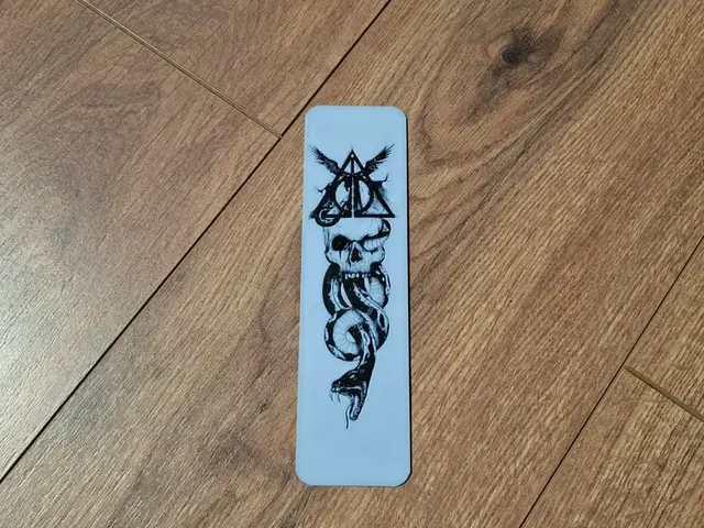 HueForge model: Deathly Hallows/Death Eaters Harry Potter bookmark by EternalDesigns3D