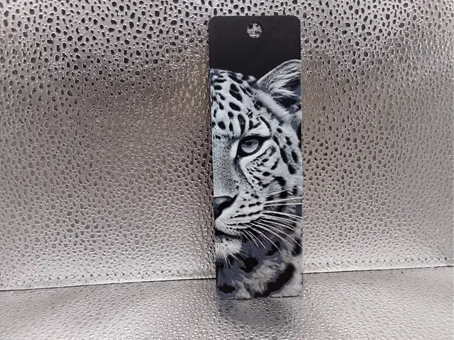 HueForge model: Amur Leopard Bookmark – Hueforge by Borishotch Industries