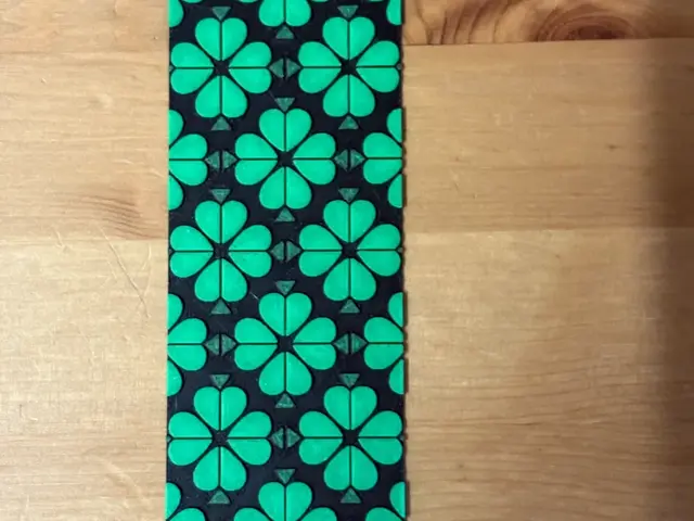 HueForge model: Clover Bookmark by Morganja