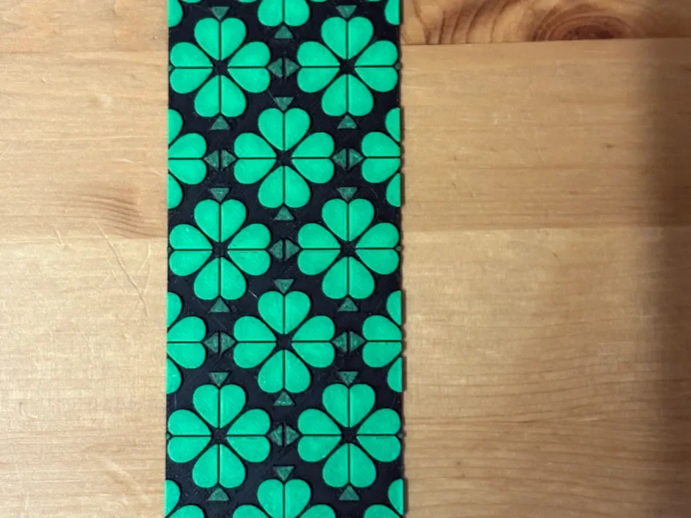 Clover Bookmark by Morganja HueForge model: Clover Bookmark by Morganja