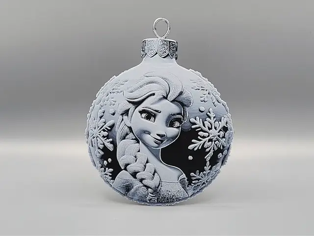 Elsa Frozen Christmas Tree Ornament / Decoration