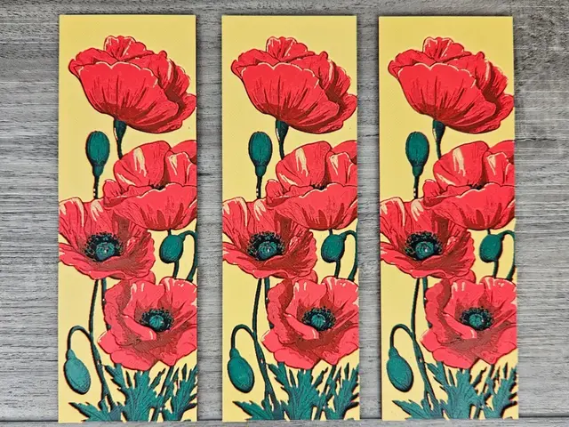 HueForge model: Poppy Bookmark by BusyKikiBee