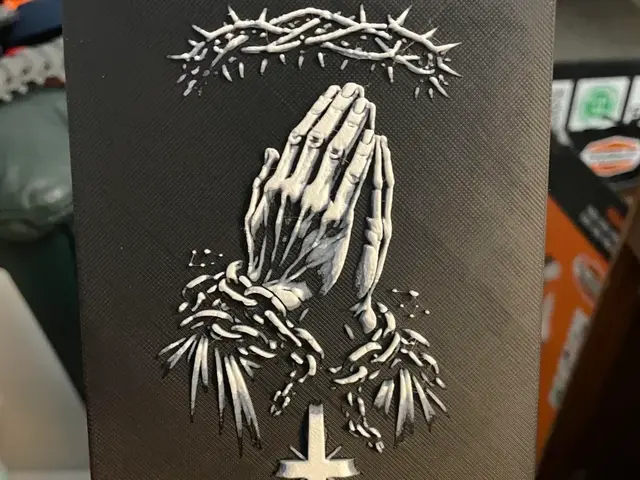 HueForge model: Praying Hands Hueforge by Advancedtechworldwide