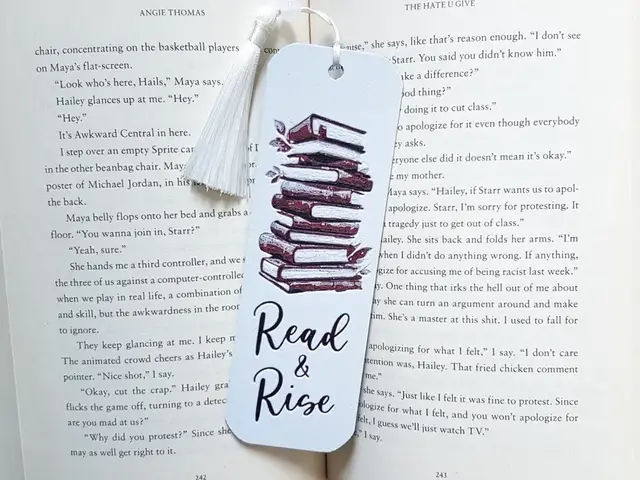 HueForge model: Bookmark, Inspiration, Read and Rise by Dame Jo