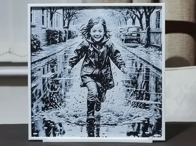 HueForge model: Innocent Fun In The Rain - HueForge 2 Color by BoDad