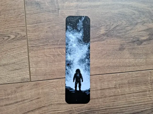 HueForge model: Spaceman / Astronaut 1 bookmark - hueforge by EternalDesigns3D