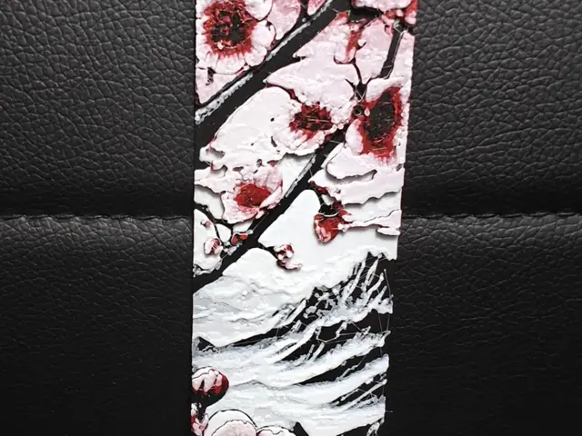 HueForge model: Sakura Flower Bookmark by TheHueforgeLady