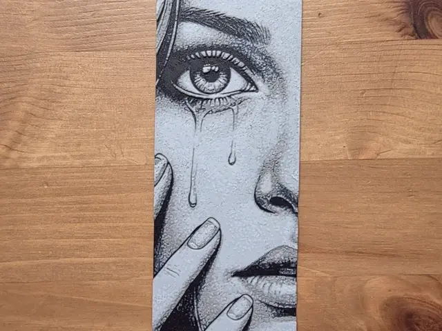 HueForge model: Crying Girl Bookmark by Morganja