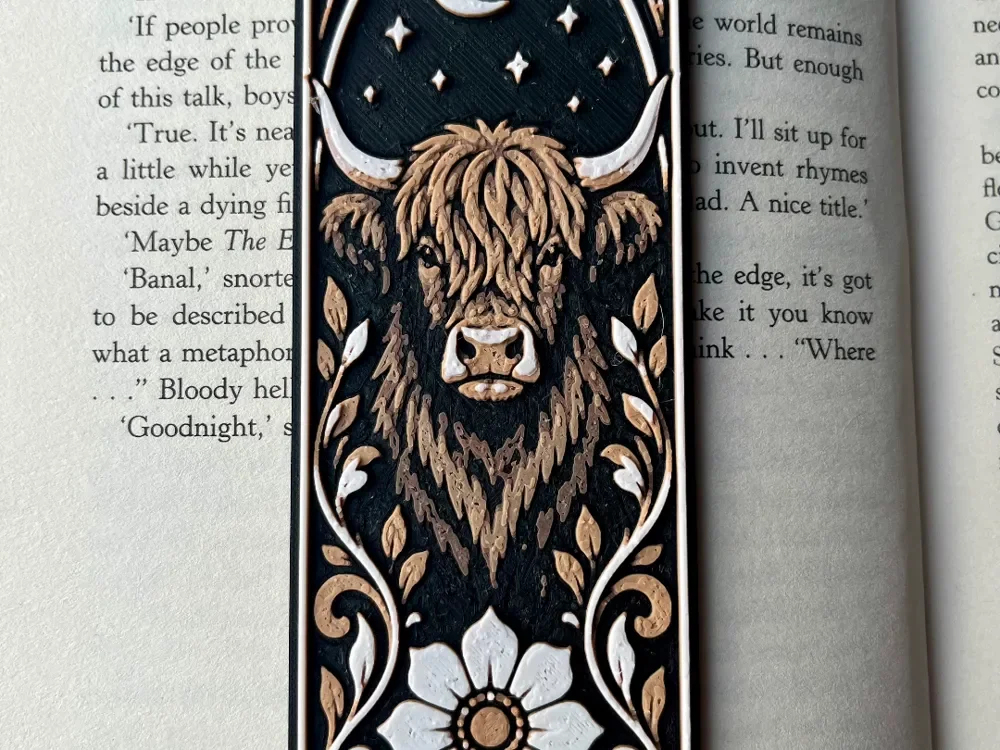 Highland Cow Bookmark by HexarHaus HueForge model: Highland Cow Bookmark by HexarHaus