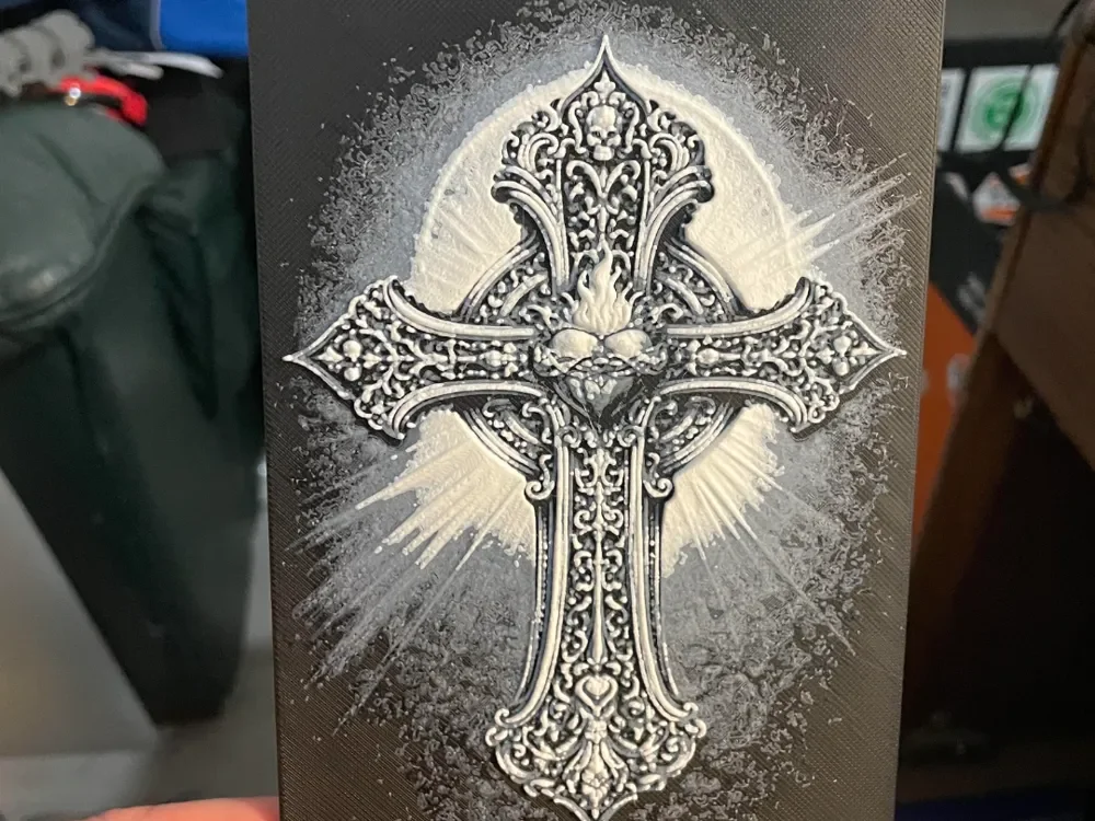 Cross with Skulls Hueforge by Advancedtechworldwide HueForge model: Cross with Skulls Hueforge by Advancedtechworldwide