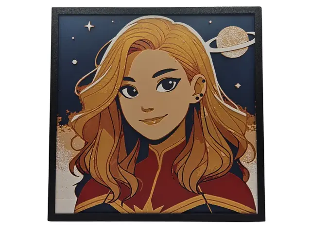 HueForge model: Captain Marvel aka Carol Danvers (Marvel hueforge) by BusyKikiBee