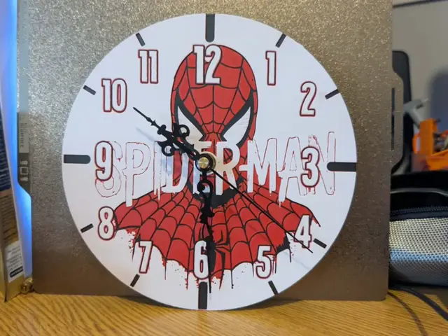 HueForge model: spiderman clock by 3dGlow