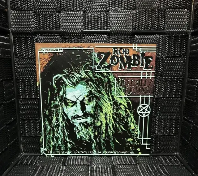 HueForge model: Hueforge Music Poster - Rob Zombie - by JoDau