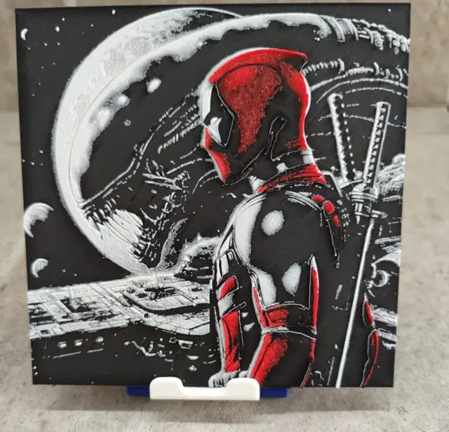 HueForge model: Hueforge Alien and Deadpool by Litolunar