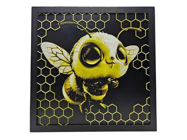 HueForge model: Itty Bitty Bee by BusyKikiBee