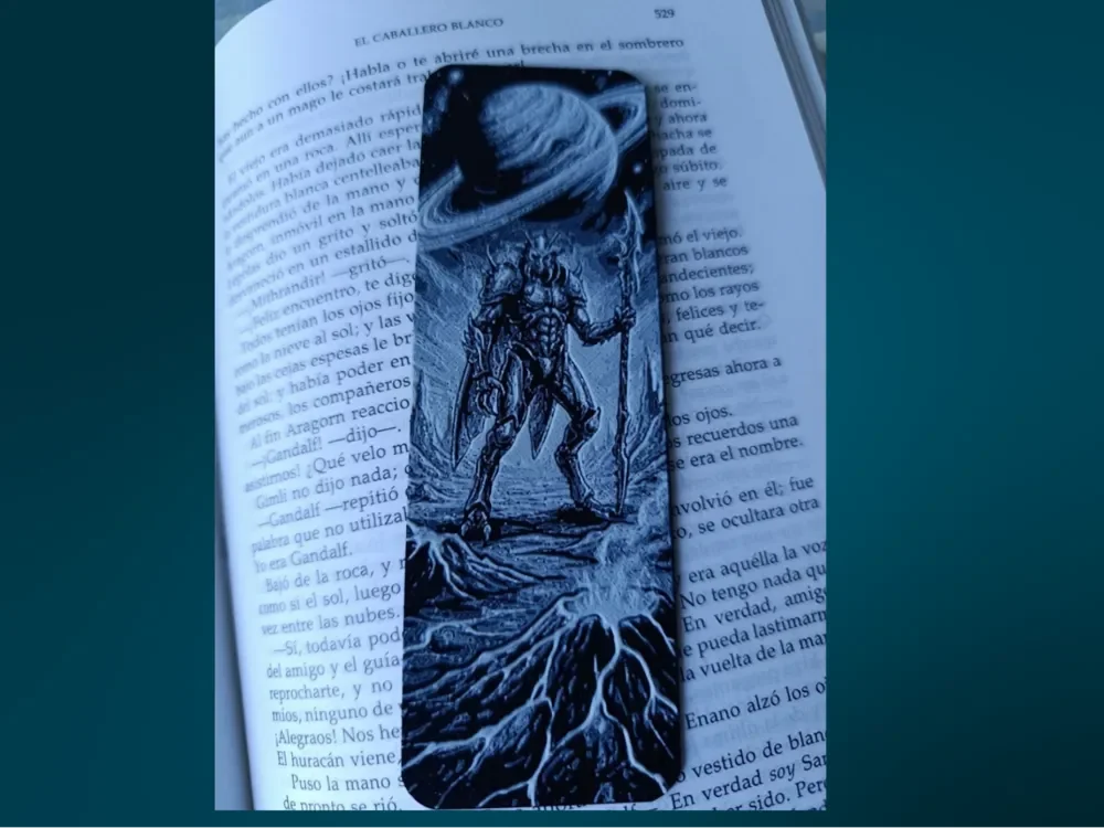 Ringed Planet Guardian Bookmark by FYTY112 HueForge model: Ringed Planet Guardian Bookmark by FYTY112