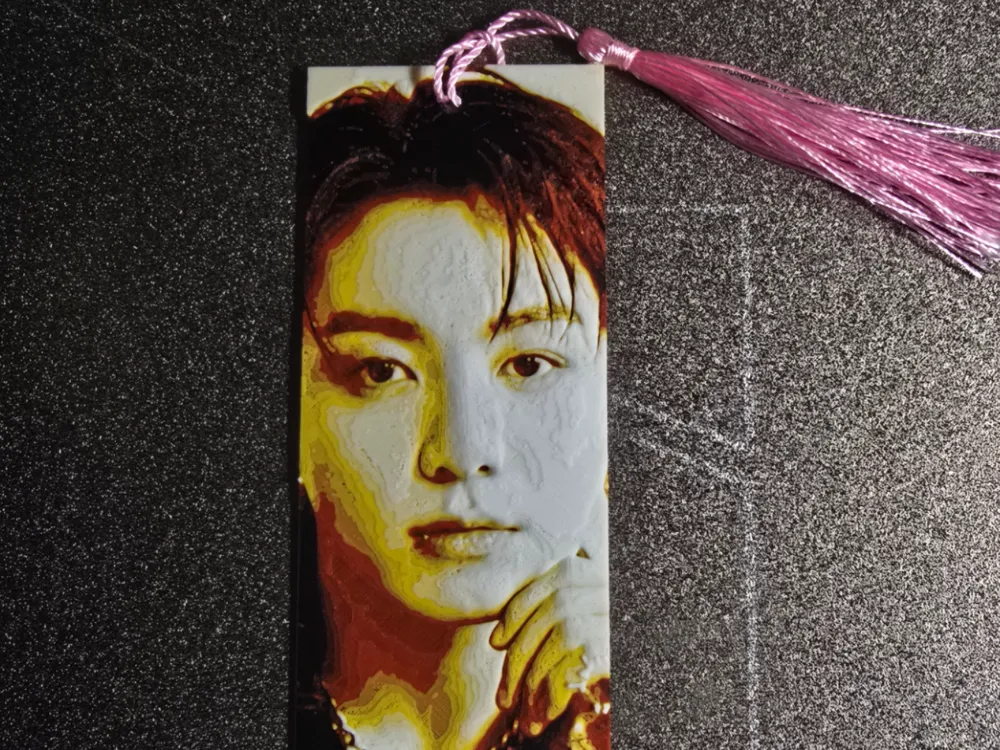 BTS Bookmark - Jungkook by 3D-Mentiel HueForge model: BTS Bookmark - Jungkook by 3D-Mentiel