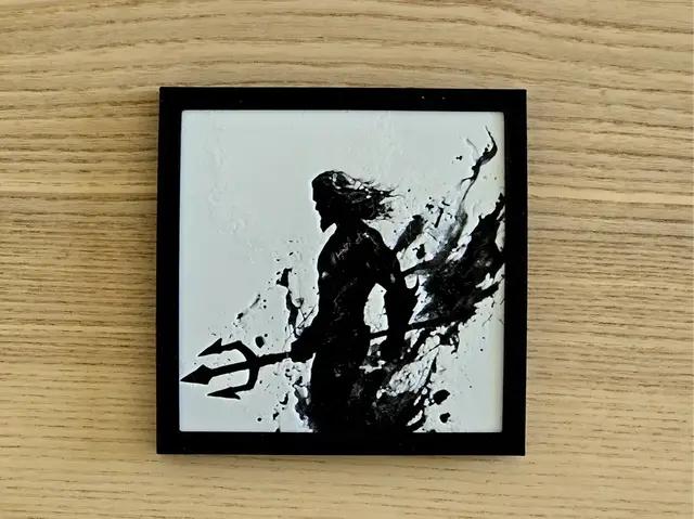 Aquaman Silhouette - HueForge