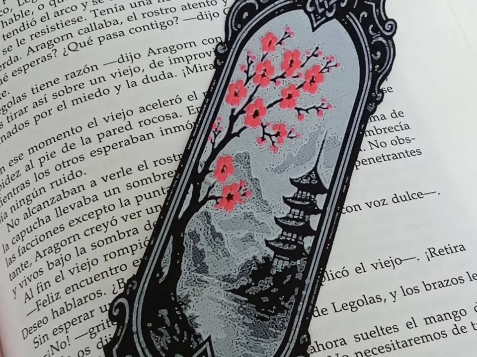 Bookmark Sakura & Pagoda by FYTY112 HueForge model: Bookmark Sakura & Pagoda by FYTY112