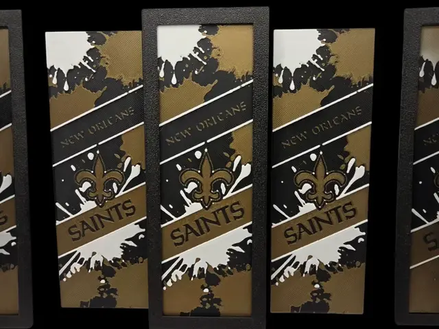 HueForge model: New Orleans Saints 50mm x 150mm bookmark by MythicHue's
