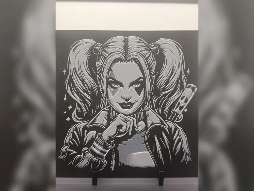 Harley Quinn Monochrome HueForge Print by Thadius HueForge model: Harley Quinn Monochrome HueForge Print by Thadius