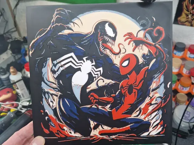 HueForge model: Venom Vs Spider-Man Hueforge by Dakiren