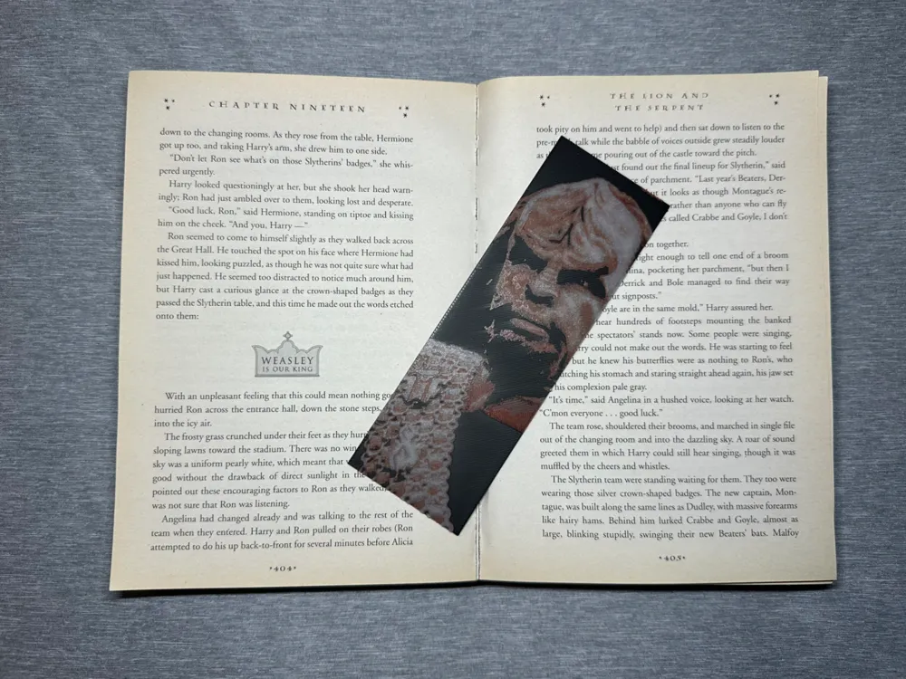 Lieutenant Worf Star Trek Hueforge Bookmark by Hey Ben HueForge model: Lieutenant Worf Star Trek Hueforge Bookmark by Hey Ben