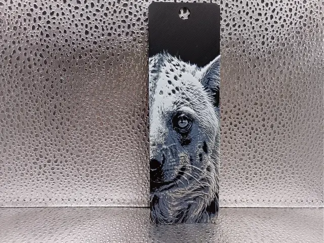 HueForge model: Hyena Bookmark – Hueforge by Borishotch Industries