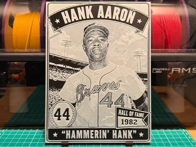 HueForge model: Hank Aaron Vintage Baseball Card by liv_3d